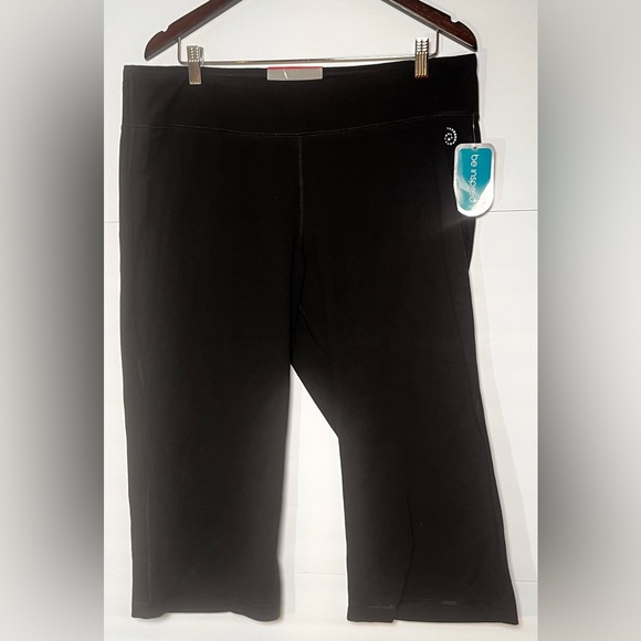 Be Inspired Petite XL Regular Fit Capris - Picture 3 of 6